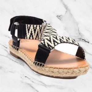 Frye & Co. Black and White Adjustable Asymmetrical Sandals - Kole NEW Size 8